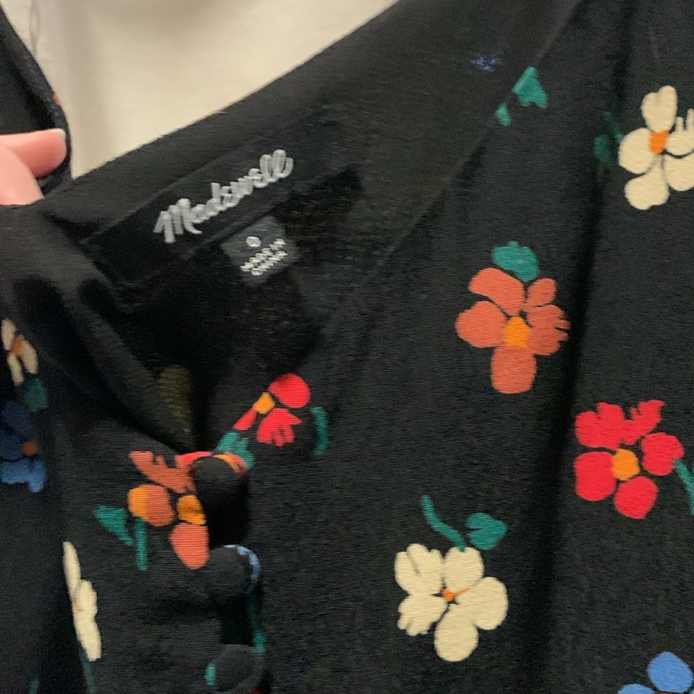 Madewell Button Down Tank - Picture 3 of 6